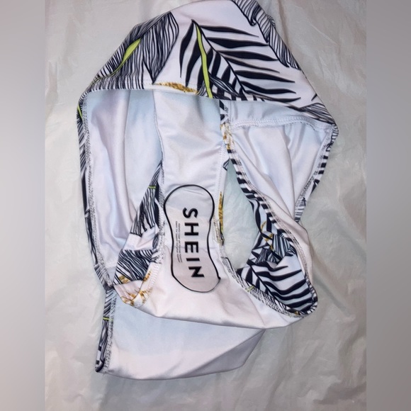 SHEIN Women’s Tropical Palm Tree black green yellow print XL Bikini Bottom NWOT - Picture 5 of 8